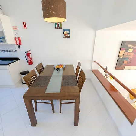 Windmill Hill Αλμπουφέιρα